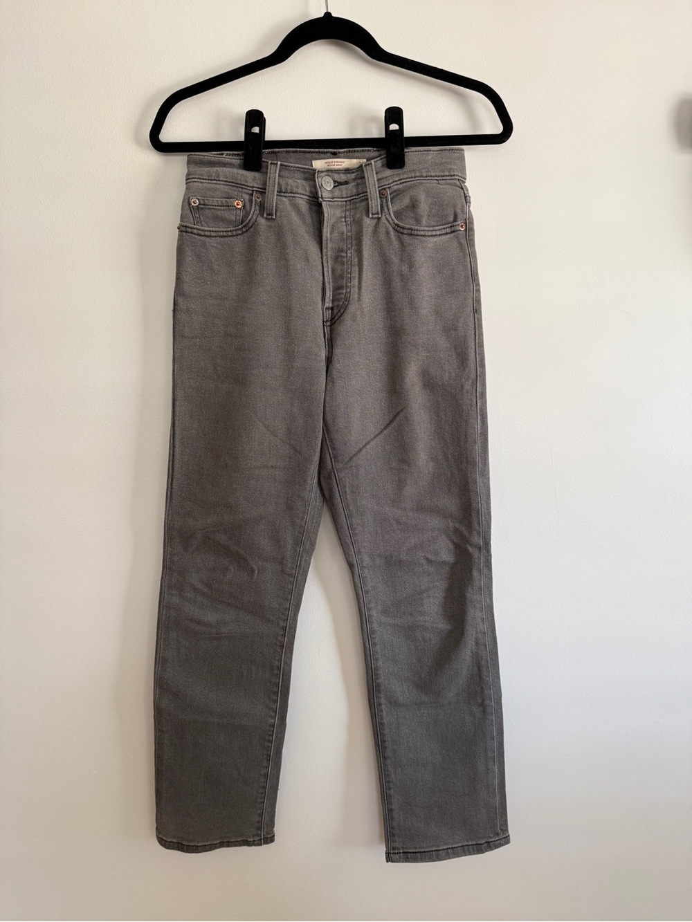 Levi’s Wedgie Straight Fit Grey Denim